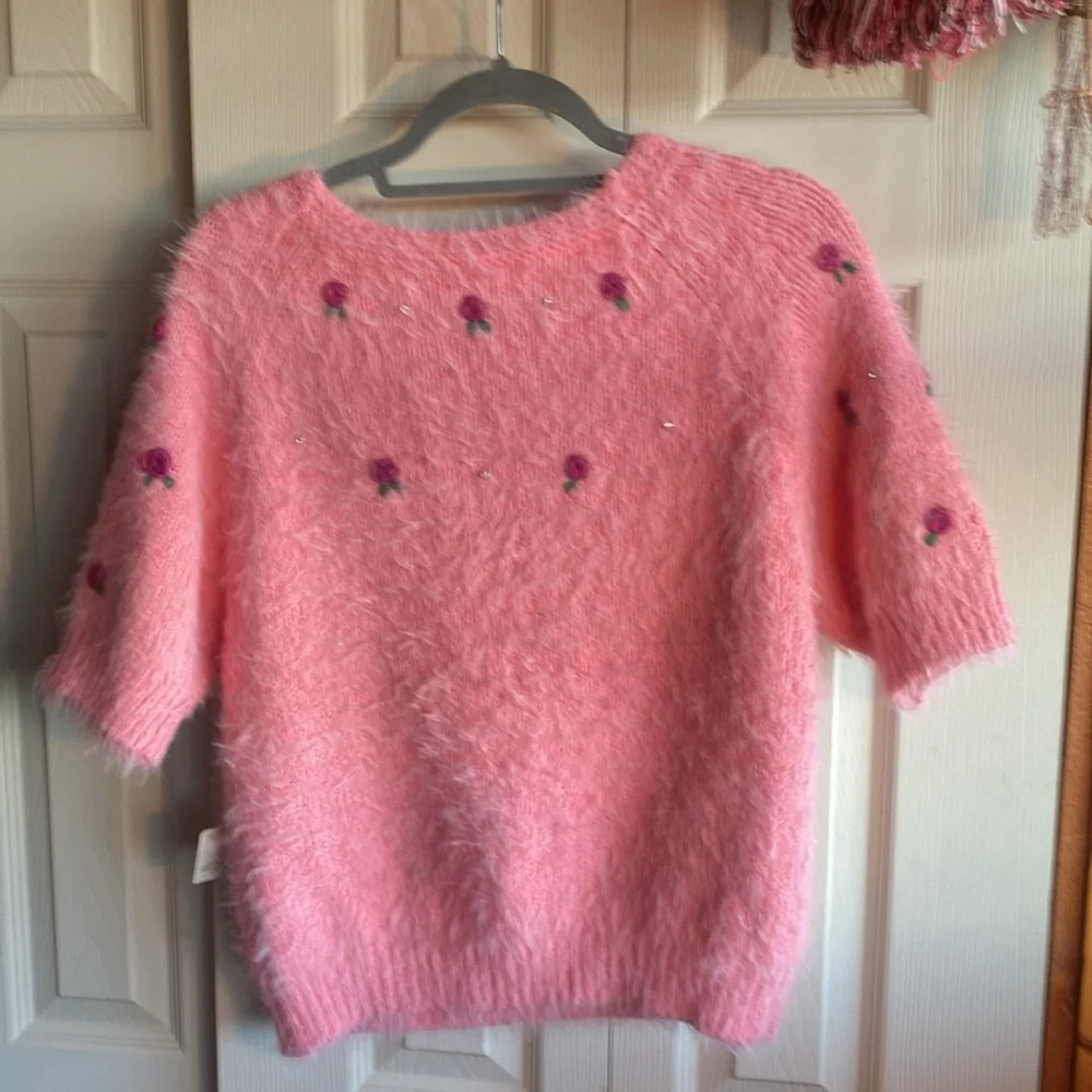 Free People NWT Winter Bloom Crewneck Raglan Sleeve Rosette detail Pullover lge - Picture 6 of 12